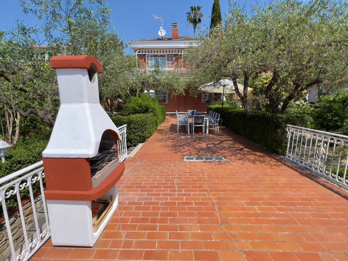 Villa La Rodina 迪亚诺马里纳 外观 照片