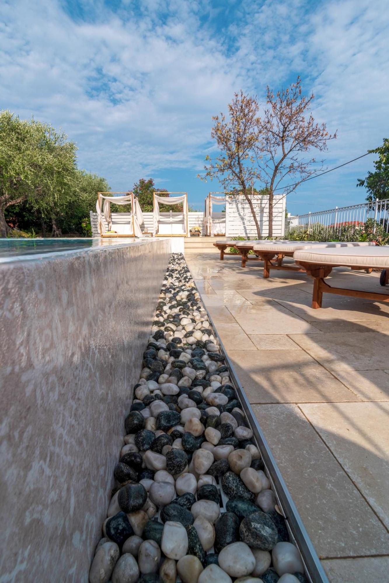 Villa La Rodina 迪亚诺马里纳 外观 照片