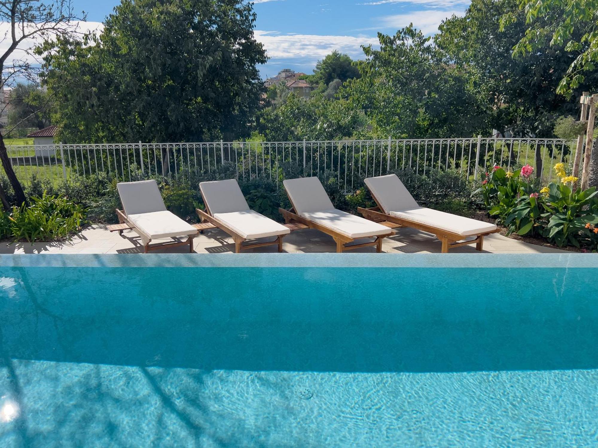Villa La Rodina 迪亚诺马里纳 外观 照片